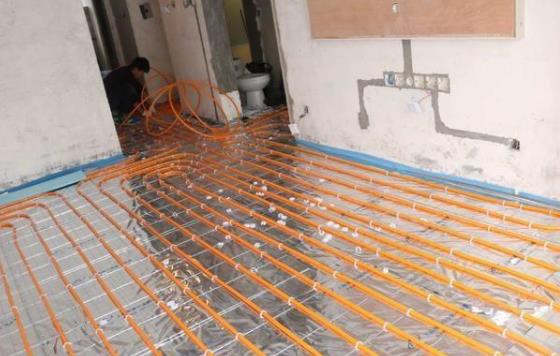 對(duì)于水地暖和電地暖相比哪個(gè)更好？還是得看健康安全性吧？