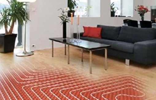 地暖上面鋪什么好？是選擇地板呢？還是瓷磚呢？