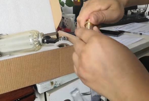 前置過濾器的排污口軟管安裝教學，很難？3張圖立馬學會！