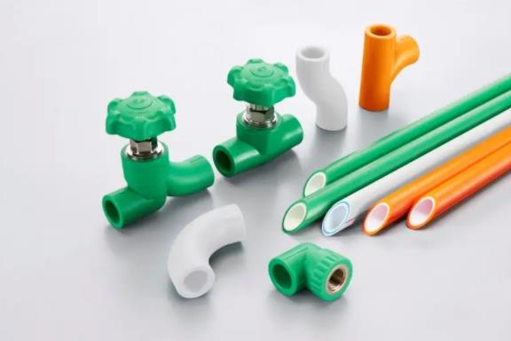 水管日豐好還是保利好？2點對比不分伯仲，不妨用它做選擇！