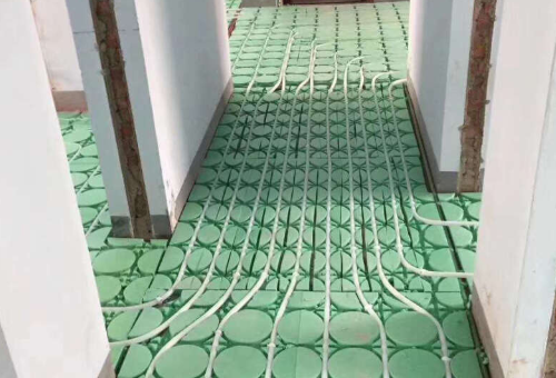 暖氣只關(guān)回水閥會(huì)爆炸嗎？使用地暖要注意哪些情況？