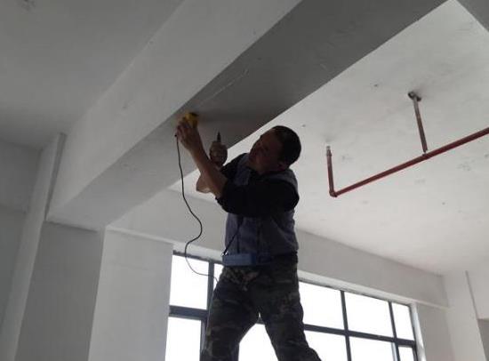 樓上漏水修好樓下要滴幾天？漏水修繕后樓下的注意事項(xiàng)是什么？